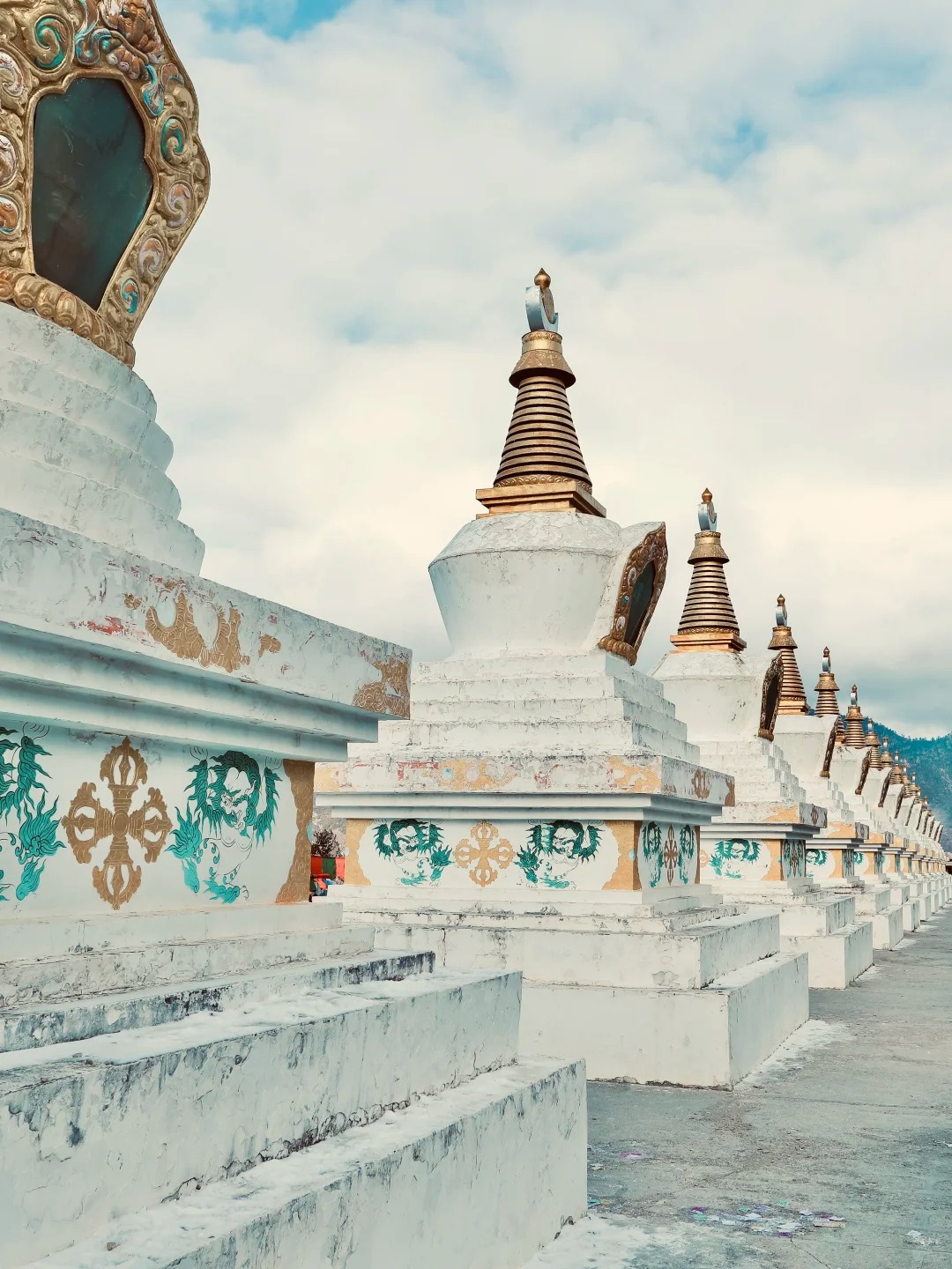 香格里拉11-12月天气及穿衣保姆级攻略_7_茸洽Glamping温泉帐篷酒店_云南-香格里拉-来自52tours 我爱旅游网